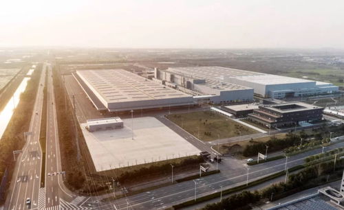 32.8萬(wàn)起，新勢(shì)力如何以高性?xún)r(jià)比挑戰(zhàn)特斯拉與寶馬？